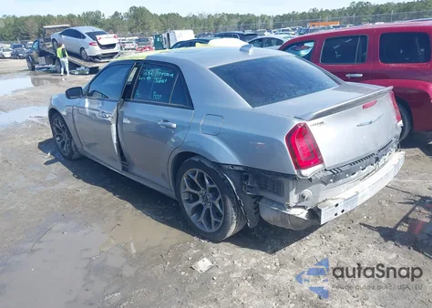 2018 Chrysler 300 300S z USA, uszkodzony, nr VIN 2C3CCABG1JH269551